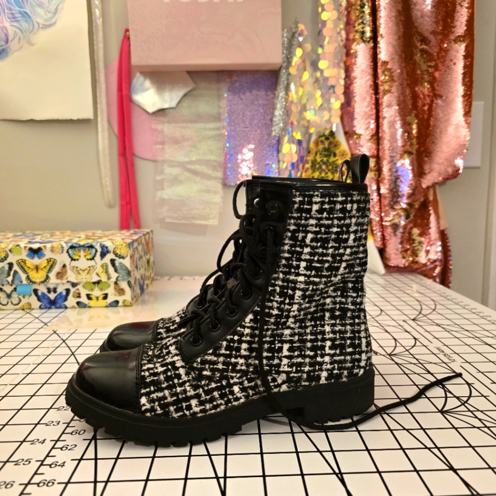 UNIONBAY Tweed Combat Boots - 7